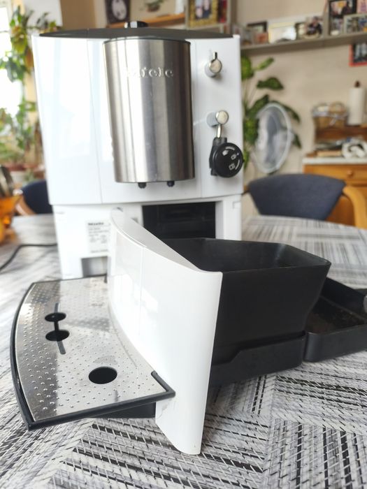 Кафеавтомат Miele CM5000