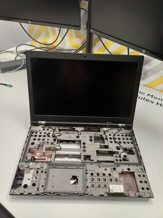 Elemente laptop Lenovo ThinkPad P15 Gen 1, Type 20SU