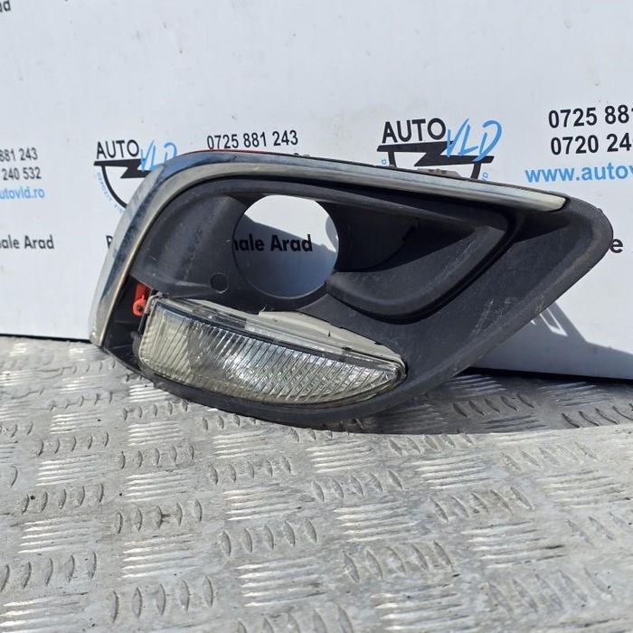 Grila proiector stanga Opel Astra J Facelift