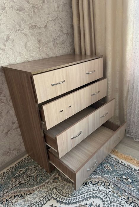 Срочно Продаю комод для спальни