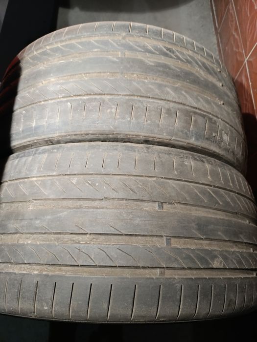 Продам пару 265 40 R21