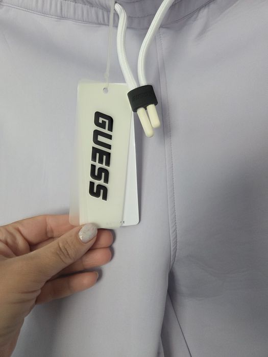 Нова  долница Guess
