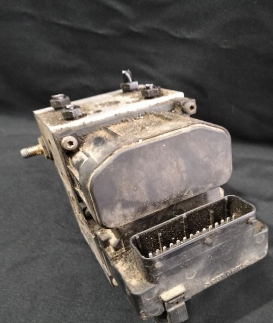 Pompa Abs 0265216411 / 8E0614111 / 0273004132 Volkswagen VW Passat B5