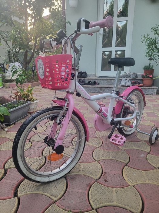 Vând bicicleta fata