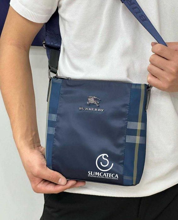 Armani Exchange Sumka Сумка через плечо