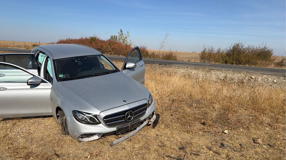 MERCEDES-BENZ E-Class 2019 — imagine 3