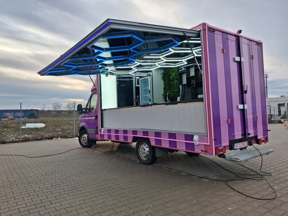 Foodtruck Iveco.
