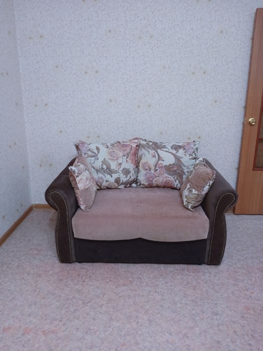 Продам мини диван
