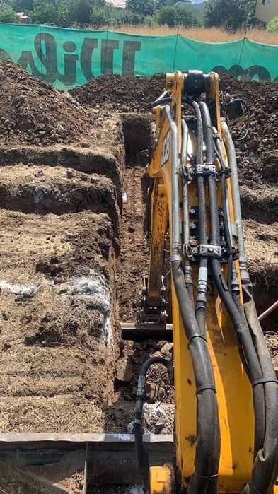 Inchiriez buldoexcavator miniexcavator