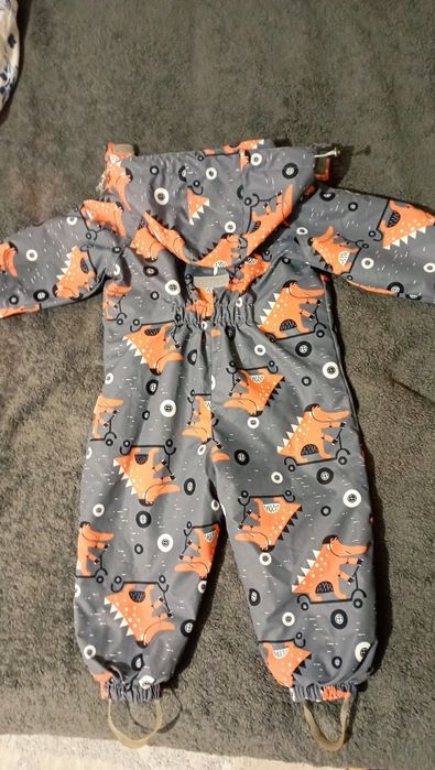 Продам комбинезон осень -весна