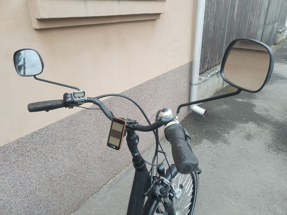 Vând bicicletă electrică