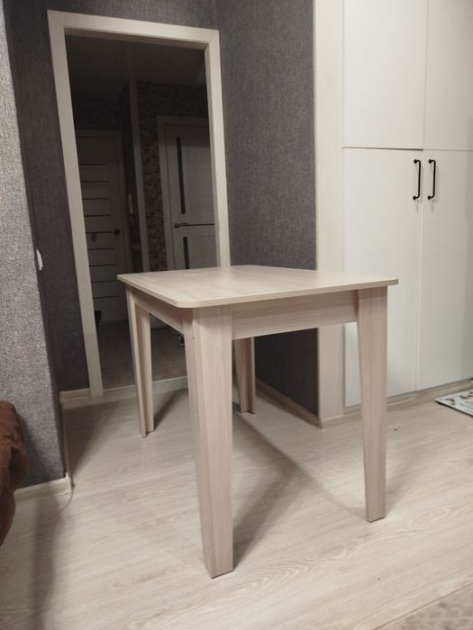 Новый Обеденный стол