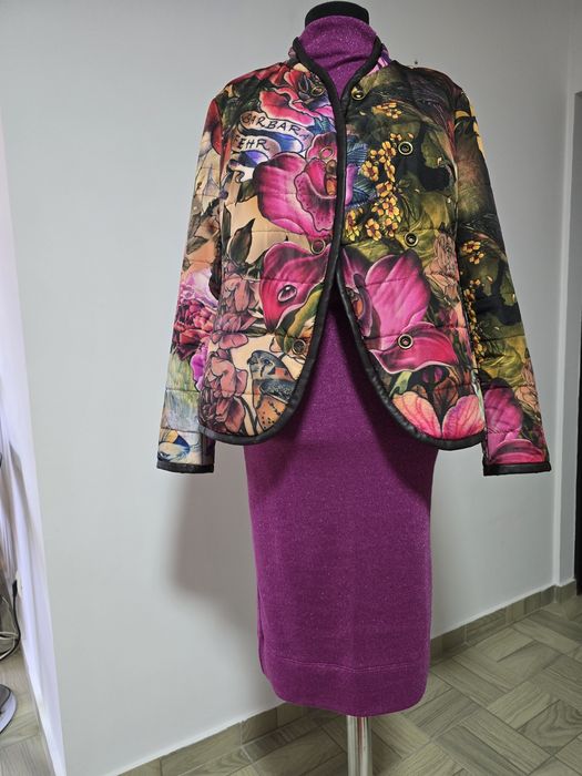 Geaca model de lux italian, imprimeu floral, perfectă pentru primăvară