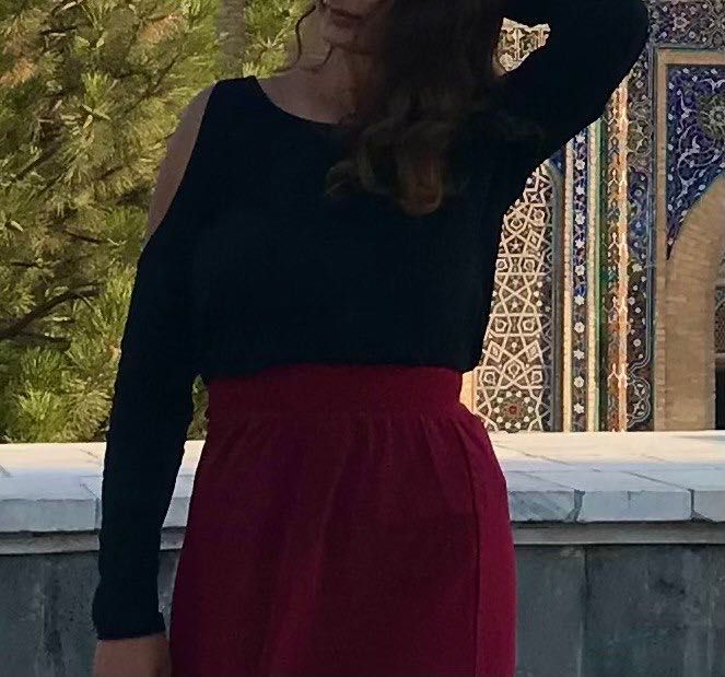 Кофта Pull&Bear

Кофта Pull&Bear (оригинал) с длинными рукавами.