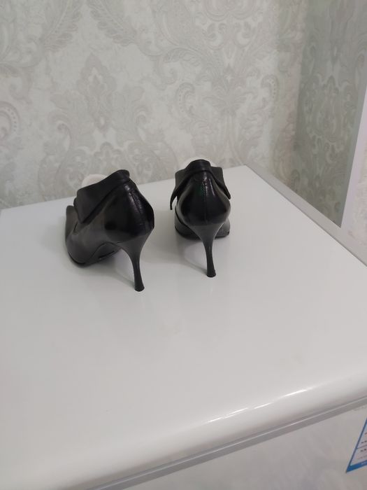 женские модельные туфли