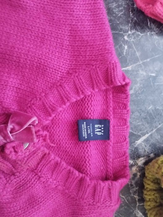 Кофточки теплые. На 2- 4 года