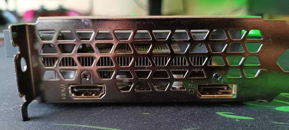 Placa video GIGABYTE EAGLE 4G AMD Radeon RX 6400 4GB GDDR6 64-bit