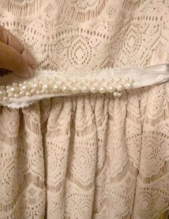 Rochii de ocazie de voal si dantela