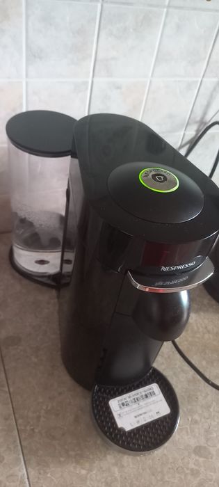 Кофе машина NESPRESSO