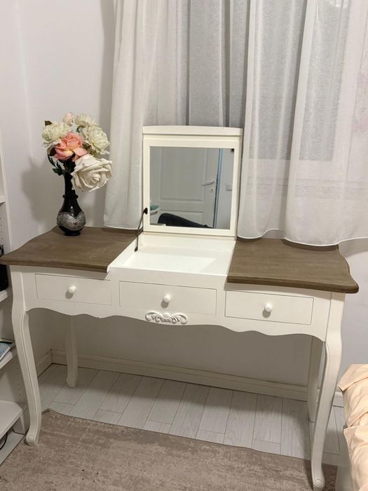 Comodă machiaj  lemn masiv xxlutz