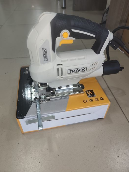 Сетевой электролобзик TRACK, 900W