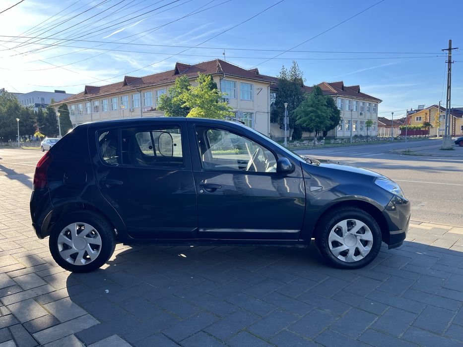 Vând Dacia Sandero *1.5 dci - 2010* EURO 5 ambiance