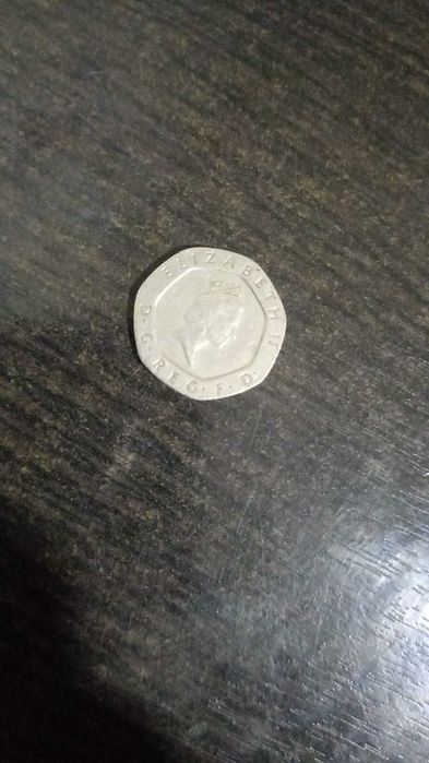 Moneda pence 20~moneda veche