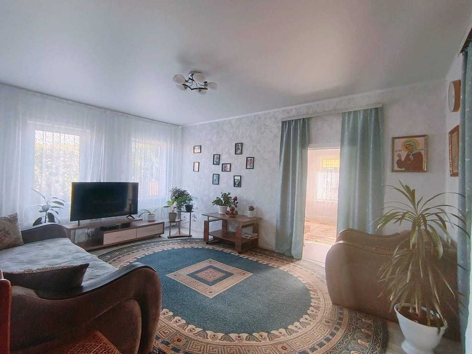 Продается частный дом с.Петерфельд 90 кв.м