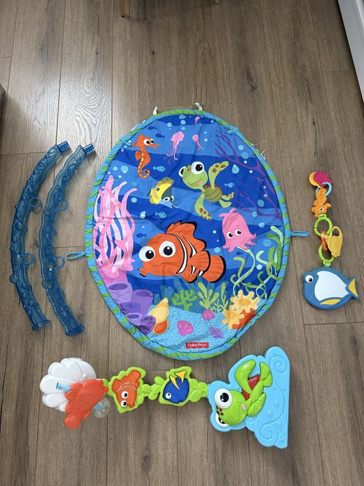 Музикална активна гимнастика Fisher-Price "Търсенето на Немо" (Disney)