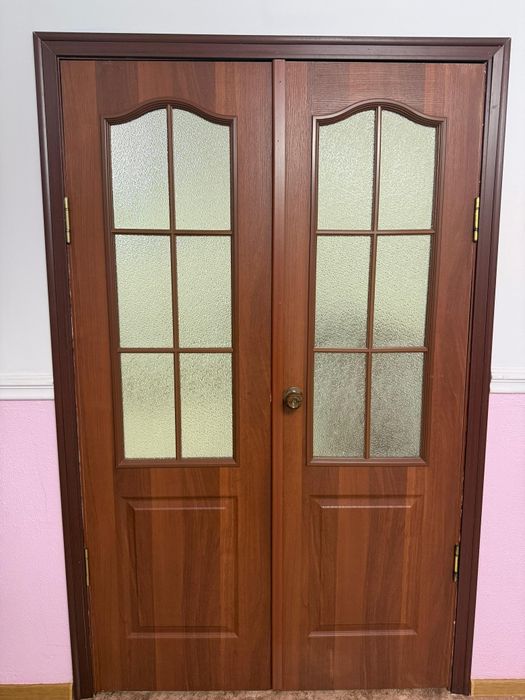 Есік сатылады  жағдайы жаксы