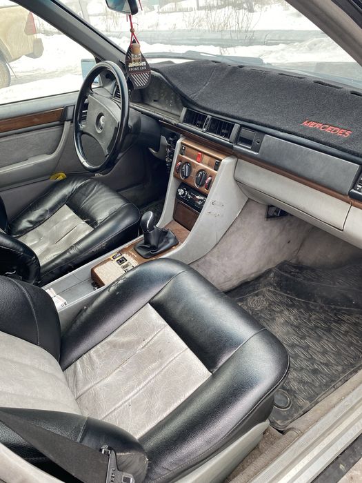 Mercedes-Benz E 300 w124