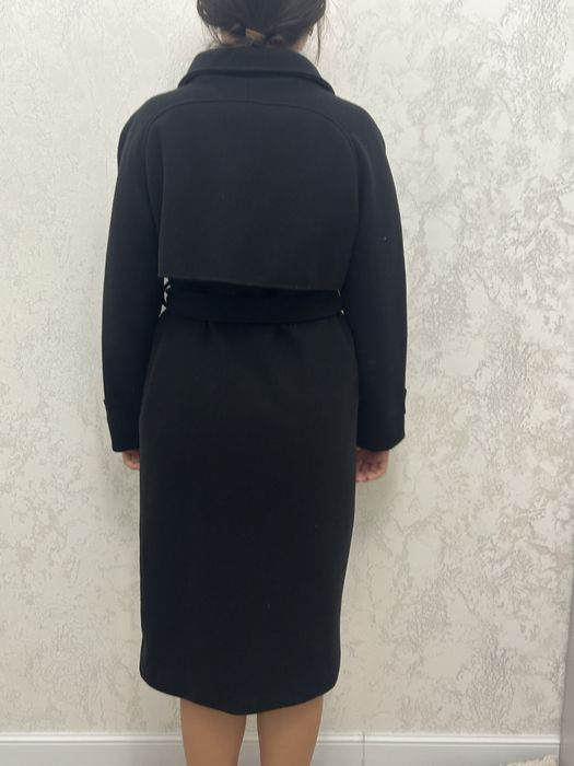 Продам демисезонное пальто