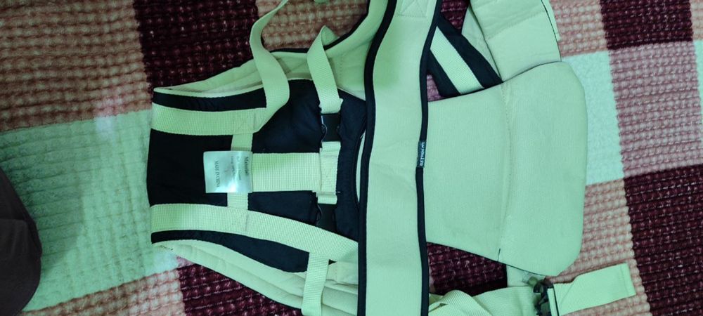 Bolalarni olib yuruvchi kenguru ryukzag