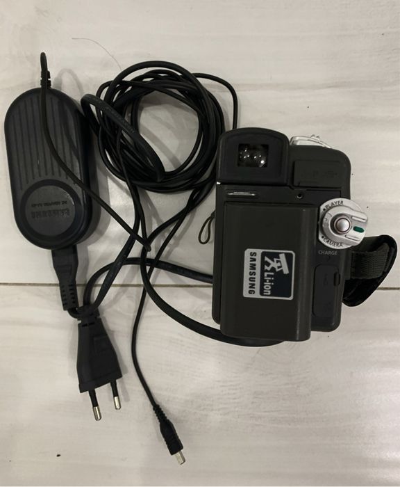 Продам видеокамеру