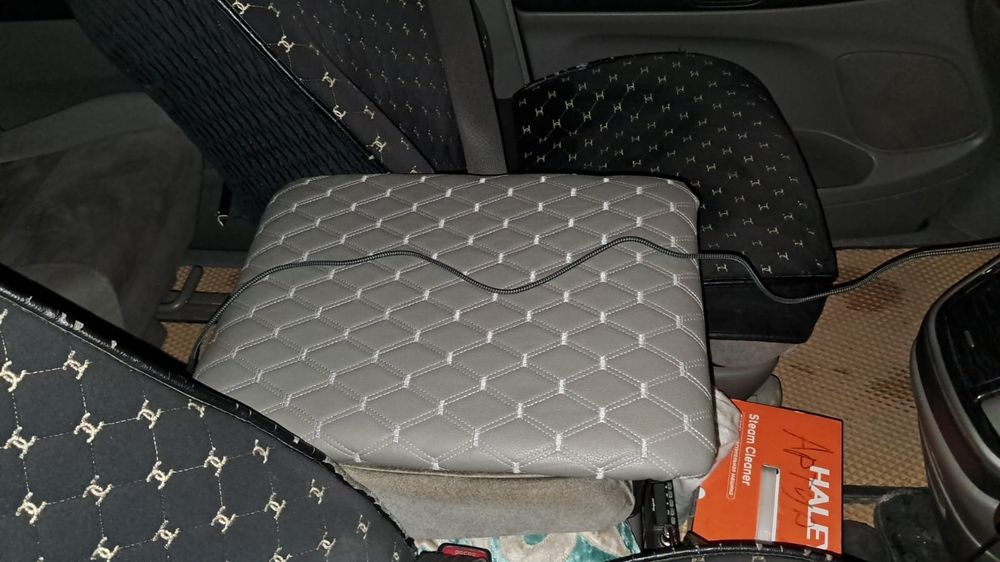 Подлокотник для АЛЬФАРД, ЭСТИМА.