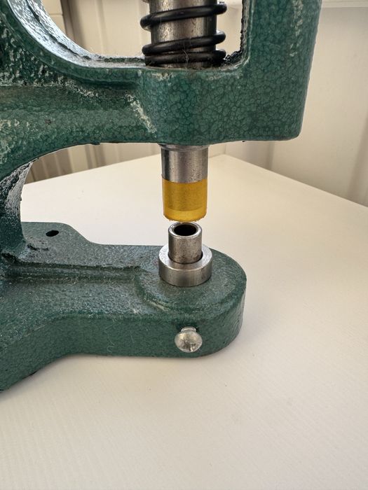 Продам ручной пресс для кнопок, люверсов