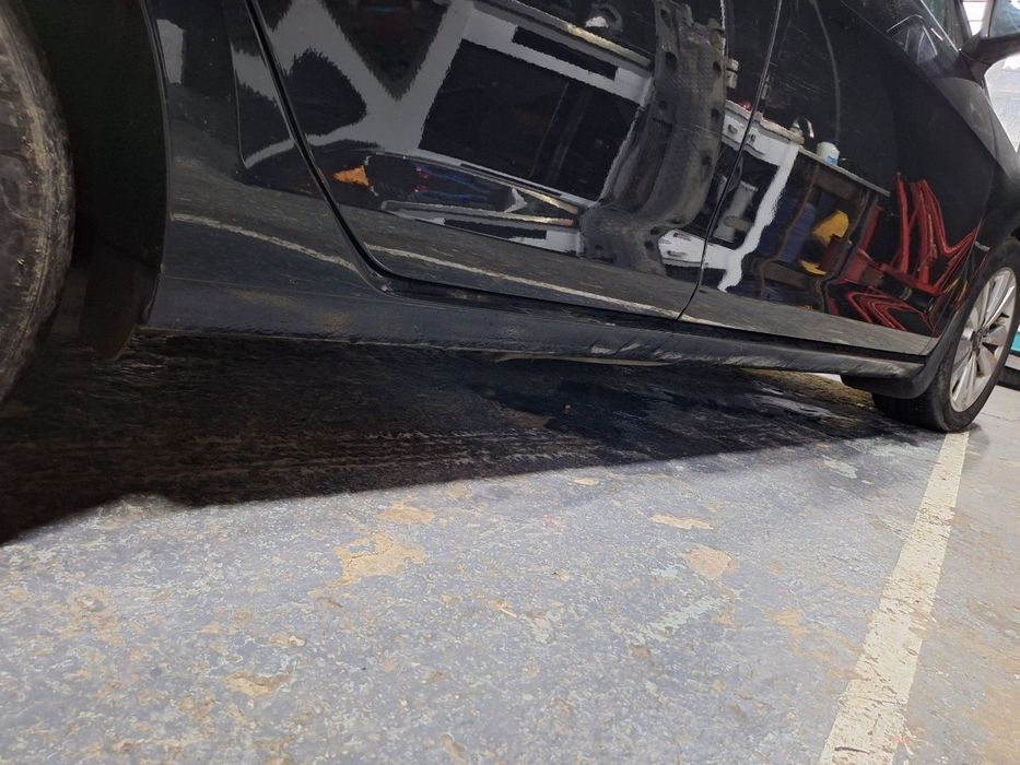 Prag  (componenta caroserie) dreapta VOLKSWAGEN GOLF VII 5G1 2012 - 2019