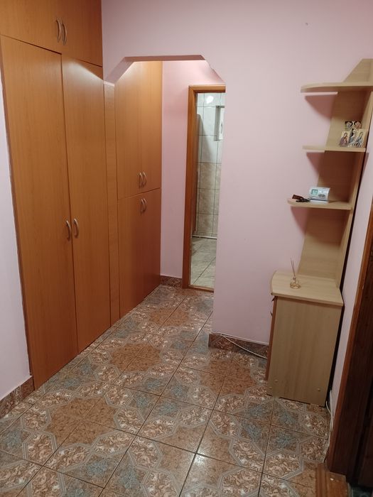 Proprietar,inchiriez apartament cu 2 camere