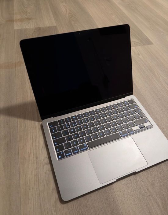 MacBook Air M3 24gb Ram, 512gb Ssd