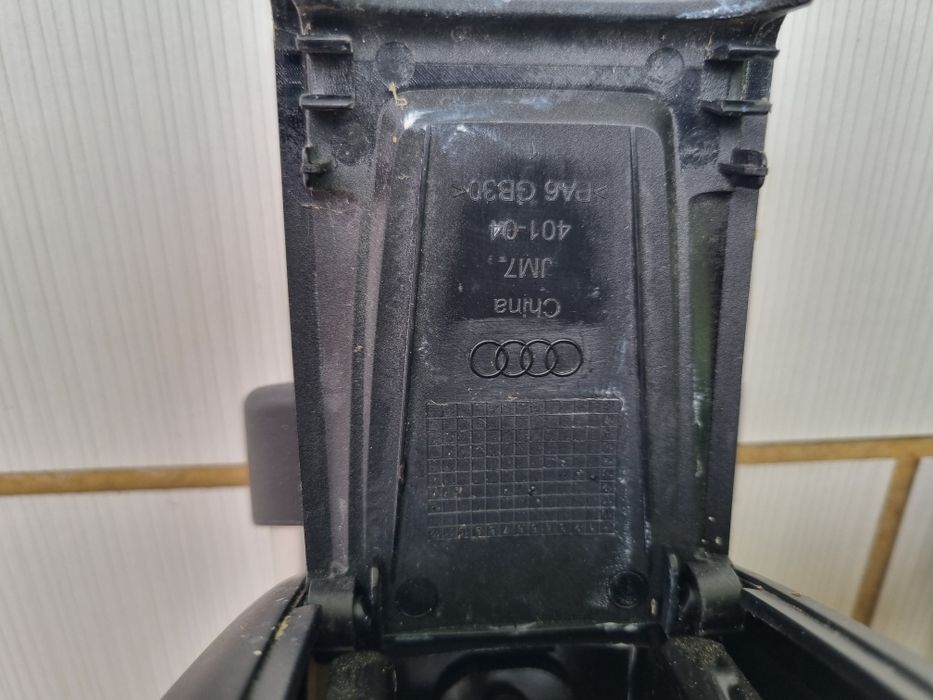 Греди за багажник на Ауди Q5.  В перфектно състояние.