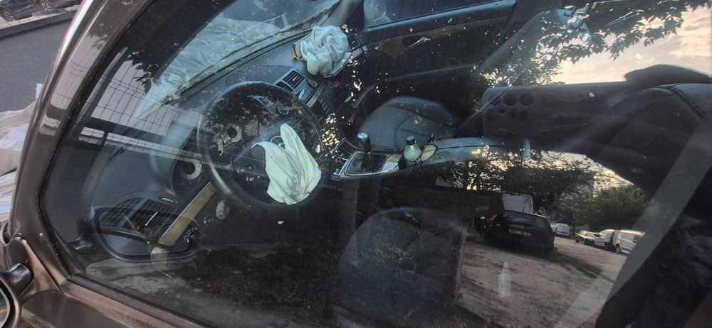 Vand Mercedes W211 2007 Avantgarde Avariat pentru reparatie