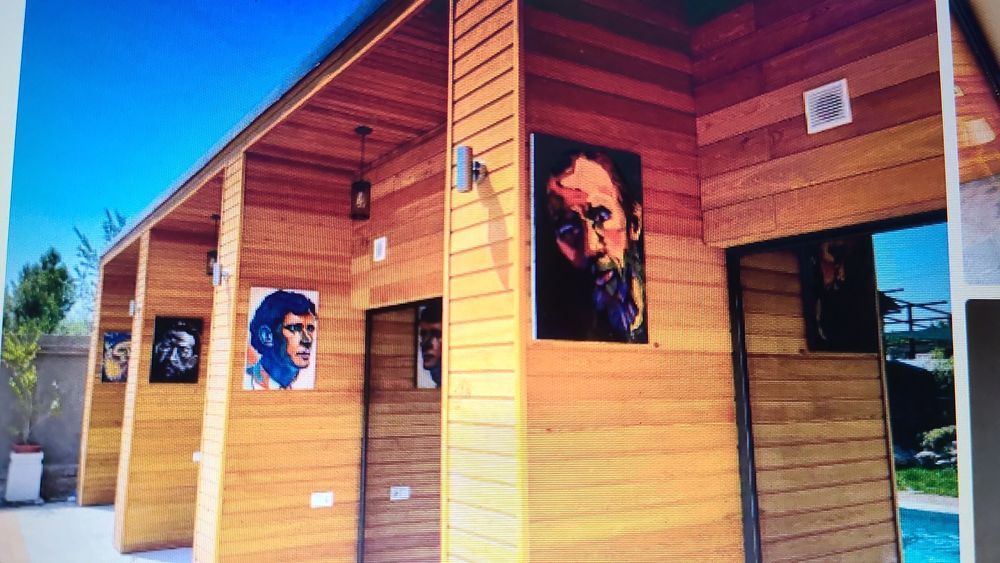 Управление гостиницами, гостевыми домами, квартирами под сдачу.

Уважа