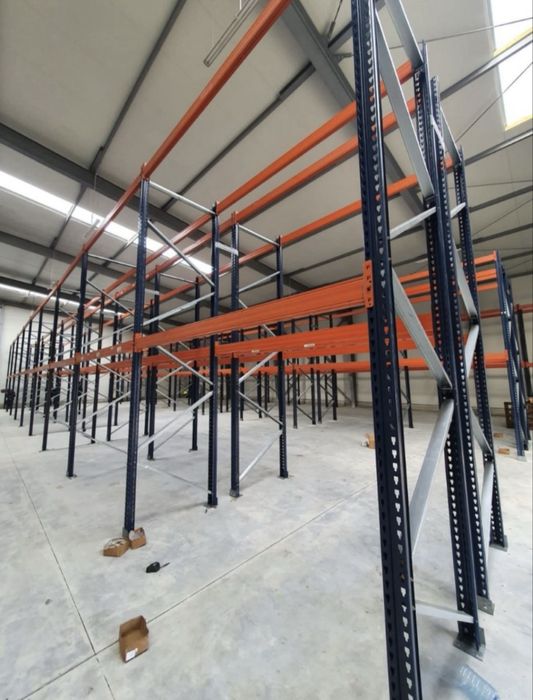 Rafturi metalice industriale