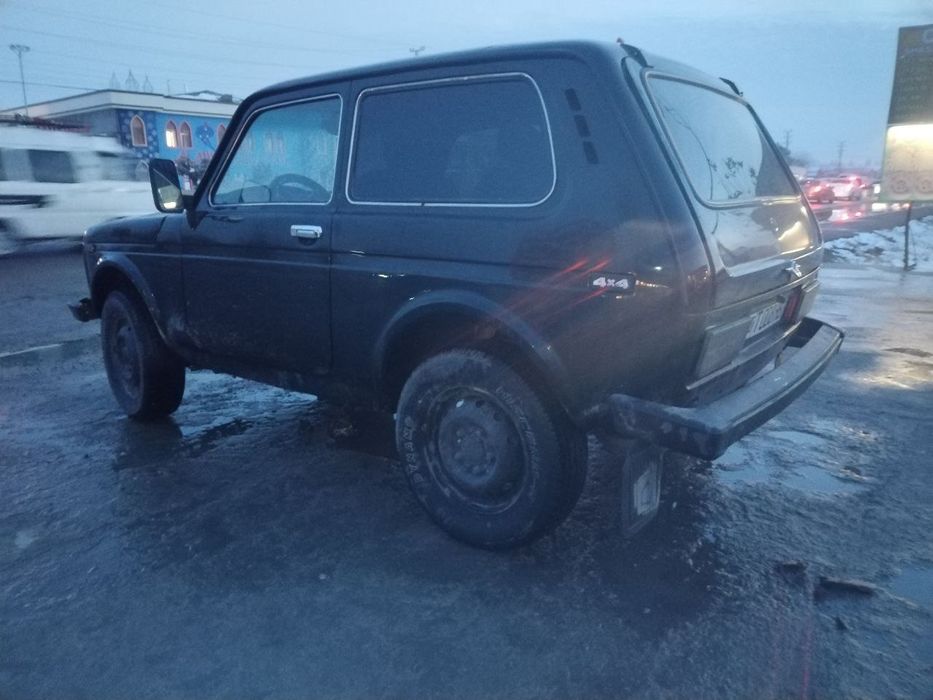 Мошина сотилади Нива