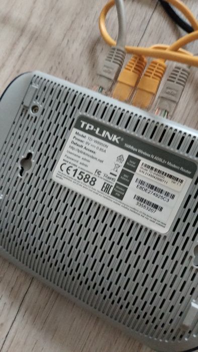 Продам роутер бу