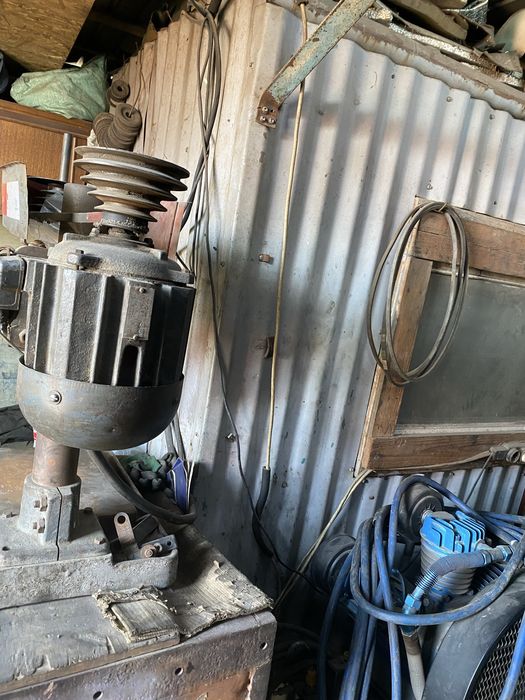 Прадается сверленный станок