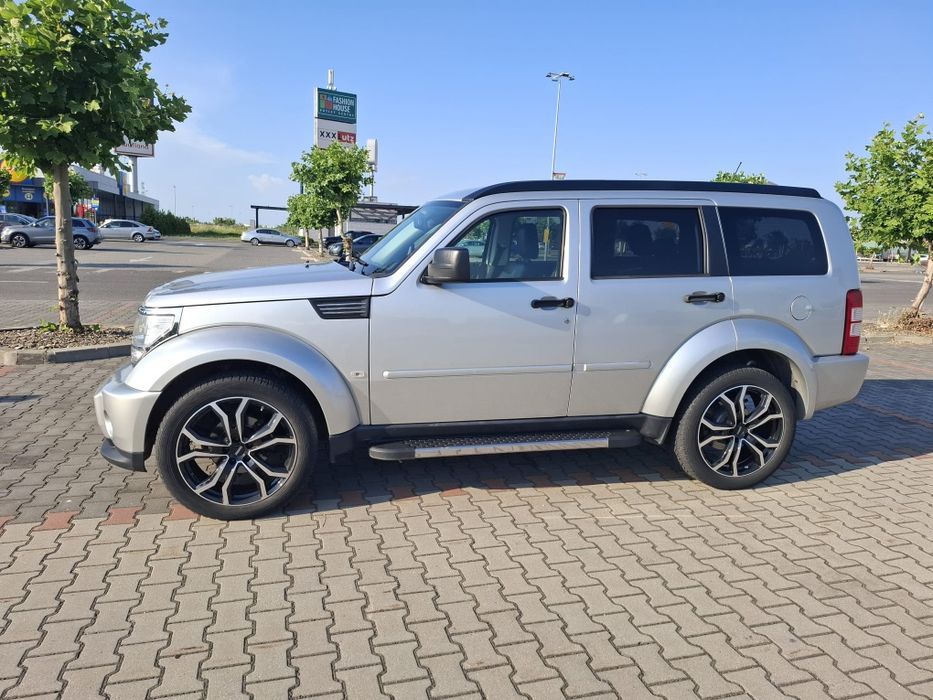 Dodge Nitro 2,8  automată