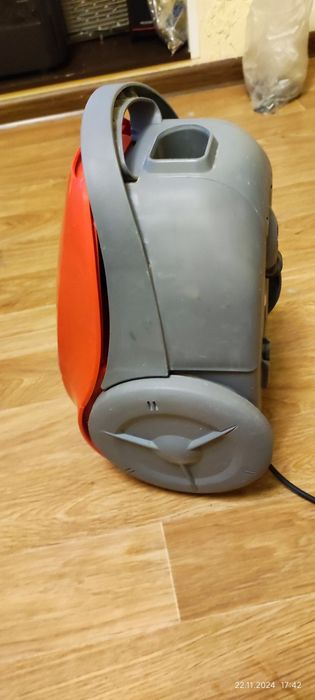 Пылесос LG 13000 продам