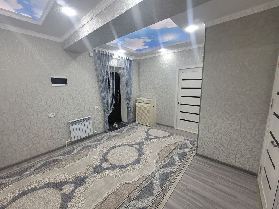 Фаргона Центрда Янги курилган Дом.