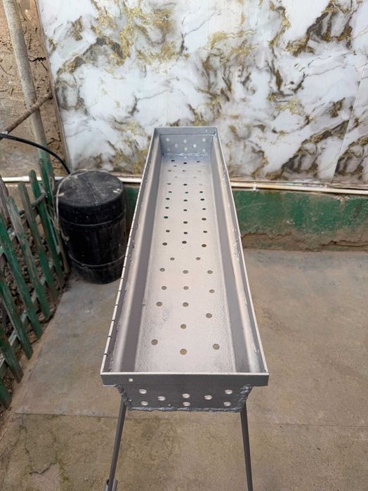 Мангал с шампурами